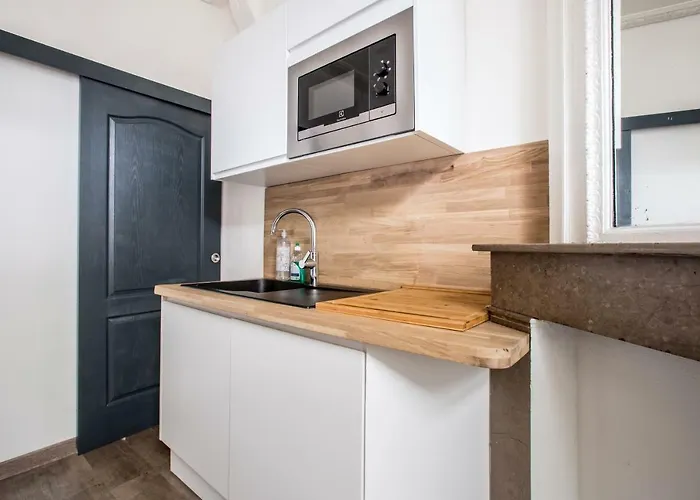 Cosy Proche Gares דירה